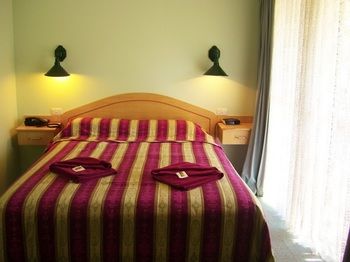 Homestead Motel - ACT Tourism 9