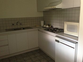 Nunawading Motor Inn - ACT Tourism 11