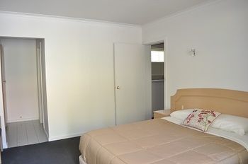 Nunawading Motor Inn - ACT Tourism 42