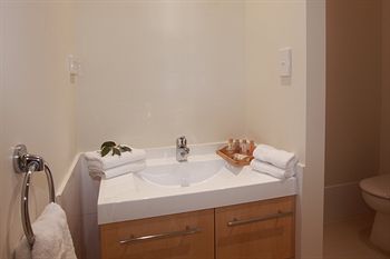 H Boutique Hotel - ACT Tourism 2