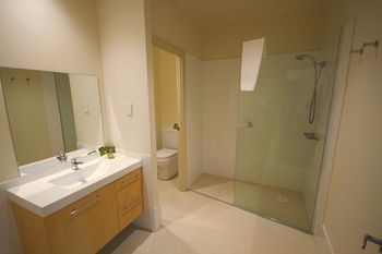 H Boutique Hotel - ACT Tourism 41