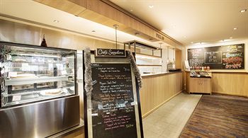 Colyton Hotel - ACT Tourism 9