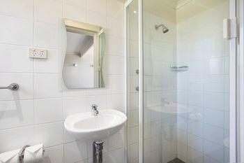 Colyton Hotel - ACT Tourism 38