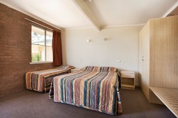 Colyton Hotel - ACT Tourism 40