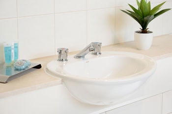 Apartments @ Kew Walpole Gardens - Kew Serviced Townhouses - ACT Tourism 0