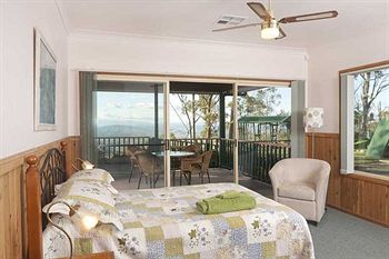 Eagleview Resort - ACT Tourism 8