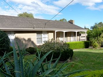 Australian Home Away @ Doncaster Grange Park - ACT Tourism 8
