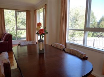 Australian Home Away @ Doncaster Grange Park - ACT Tourism 10