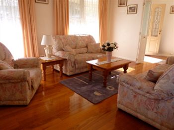 Australian Home Away @ Doncaster Grange Park - ACT Tourism 16