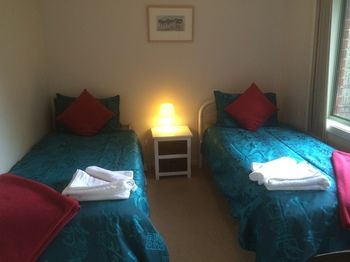 Australian Home Away Ringwood @ Bardia - ACT Tourism 11