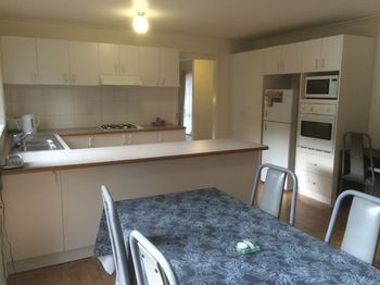 Australian Home Away Ringwood @ Bardia - ACT Tourism 14