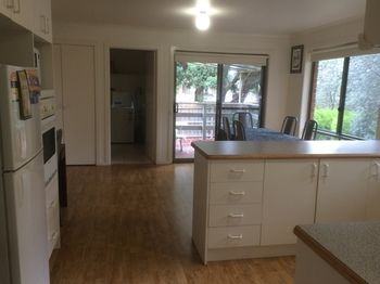 Australian Home Away Ringwood @ Bardia - ACT Tourism 15