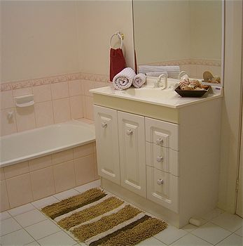 Australian Home Away Ringwood @ Bardia - ACT Tourism 20