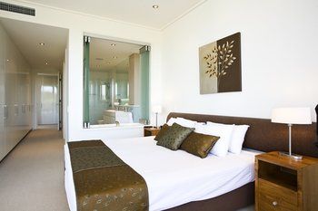 White Shells Luxury Apartments - ACT Tourism 2