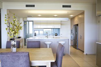 White Shells Luxury Apartments - ACT Tourism 17