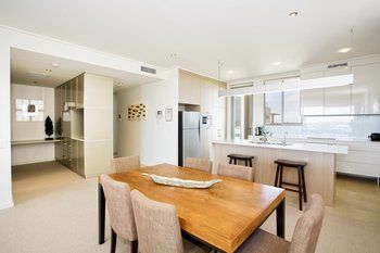 White Shells Luxury Apartments - ACT Tourism 18