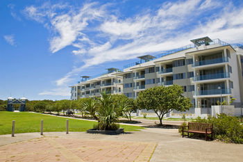 White Shells Luxury Apartments - ACT Tourism 26