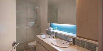 White Shells Luxury Apartments - ACT Tourism 41