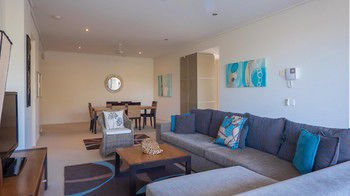White Shells Luxury Apartments - ACT Tourism 60