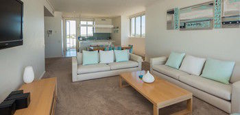 White Shells Luxury Apartments - ACT Tourism 64