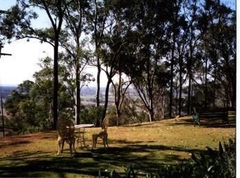 Hill Top Country Guest House - ACT Tourism 11