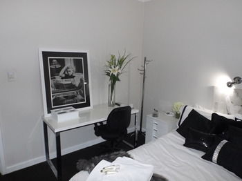 Airport Hotel Sydney - ACT Tourism 0