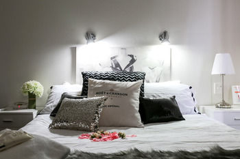 Airport Hotel Sydney - ACT Tourism 7