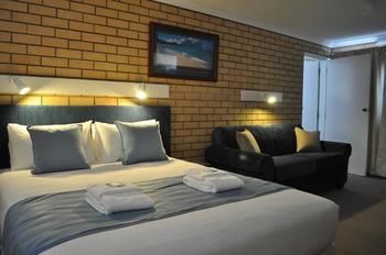 Edgewater Motel Ulladulla - ACT Tourism 15