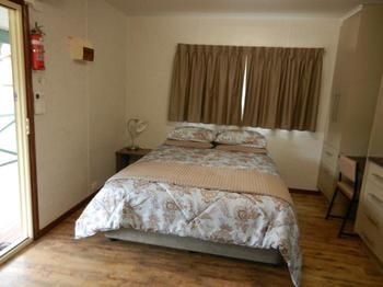 Gundagai Cabins & Tourist Park - ACT Tourism 1