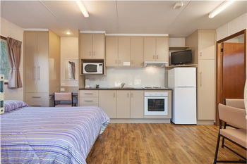 Gundagai Cabins & Tourist Park - ACT Tourism 19