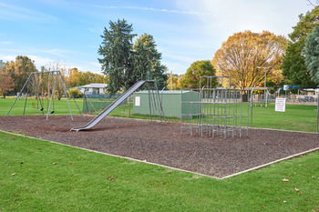 Gundagai Cabins & Tourist Park - ACT Tourism 32