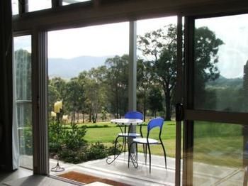 Elfin Hill Country Accommodation - ACT Tourism 1