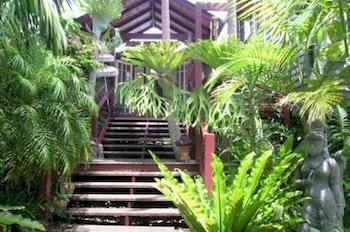Maleny Tropical Retreat Balinese B&b - ACT Tourism 0