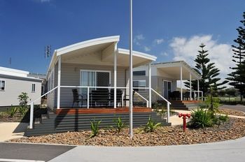 Stockton Beach Holiday Park - ACT Tourism 8