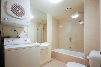 Amazing City Apartment - ACT Tourism 9