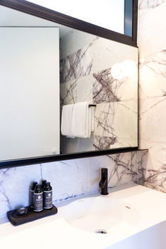 Apartment Hotel East Central - ACT Tourism 10