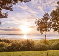 Kims Beachside Lodges - ACT Tourism