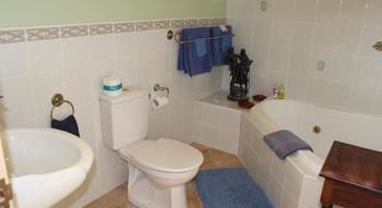 Lurline House - ACT Tourism 6
