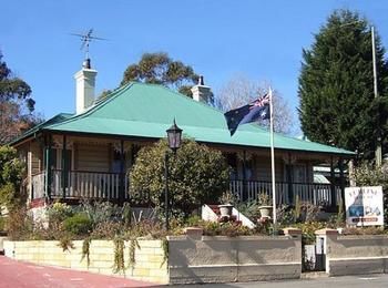 Lurline House - ACT Tourism 8