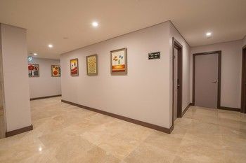 Megaboom City Hotel - ACT Tourism 5