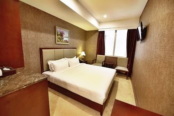 Megaboom City Hotel - ACT Tourism 14