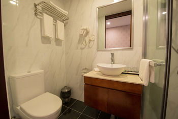 Megaboom City Hotel - ACT Tourism 30