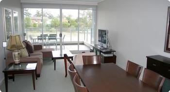 Castle Hill 503 Pen Furnished Apartment - ACT Tourism 2