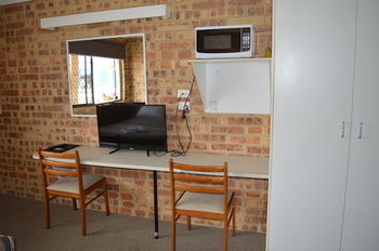 Golden Beach Motor Inn - ACT Tourism 20