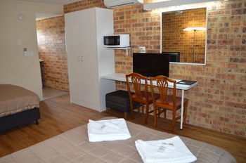 Golden Beach Motor Inn - ACT Tourism 26