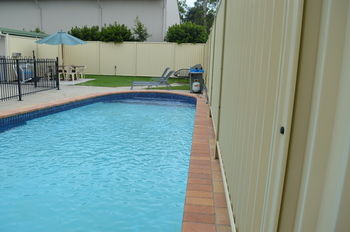 Golden Beach Motor Inn - ACT Tourism 28