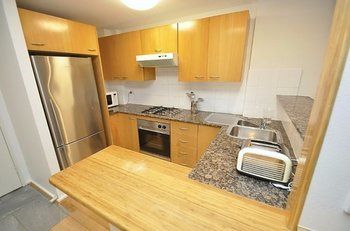 Darlinghurst 411 Pop Furnished Apartment - ACT Tourism 8