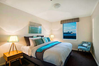 Platinum Apartments On Whiteman St - ACT Tourism 0