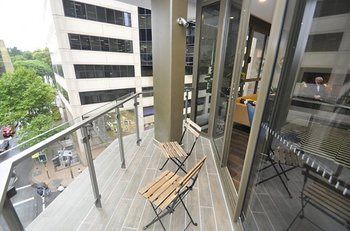 Sydney CBD 501 Bat Furnished Apartment - ACT Tourism 0