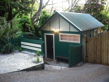 Lotus Lodges - ACT Tourism 0